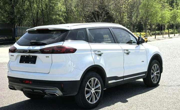 吉利汽车 博越 2018款 1.8TD 手动两驱智雅型