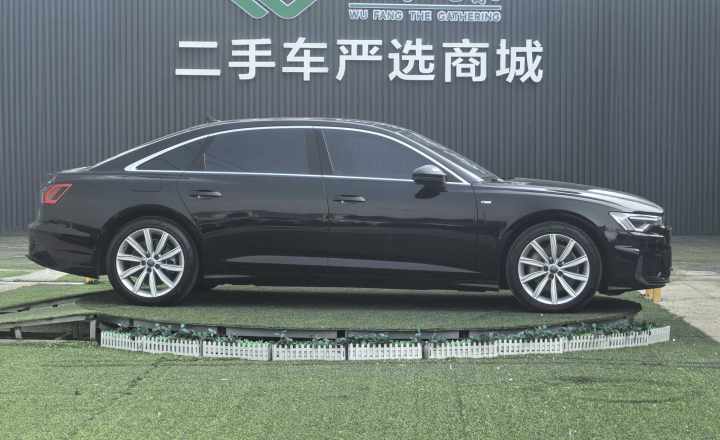 奥迪 A6L 2021款 45 TFSI 臻选动感型