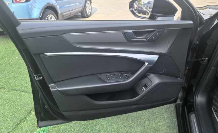 奥迪 A6L 2021款 45 TFSI 臻选动感型
