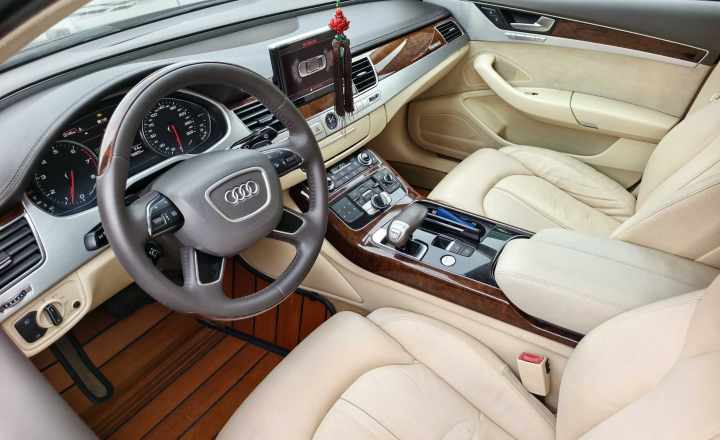 奥迪 A8 2012款 A8L 45 TFSI quattro舒适型