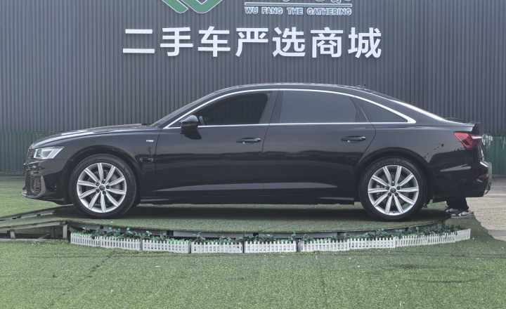 奥迪 A6L 2021款 45 TFSI 臻选动感型