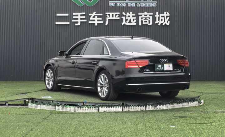 奥迪 A8 2012款 A8L 45 TFSI quattro舒适型
