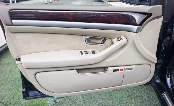 奥迪 A8 2008款 A8L 3.2 FSI豪华型