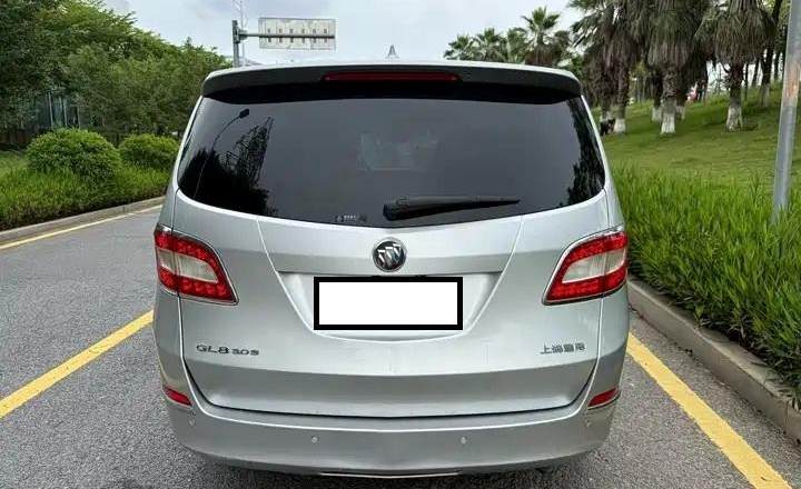 别克 GL8 2011款 3.0L GT豪华商务豪雅版