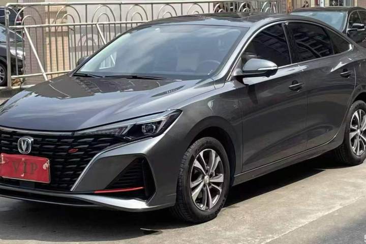 长安 逸动 PLUS 蓝鲸NE 1.4T GDI DCT尊贵型