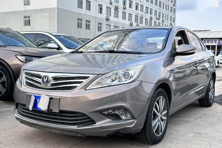 长安 逸动 1.6L 手动豪华型