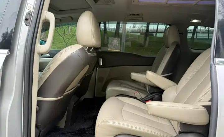 别克 GL8 2011款 3.0L GT豪华商务豪雅版
