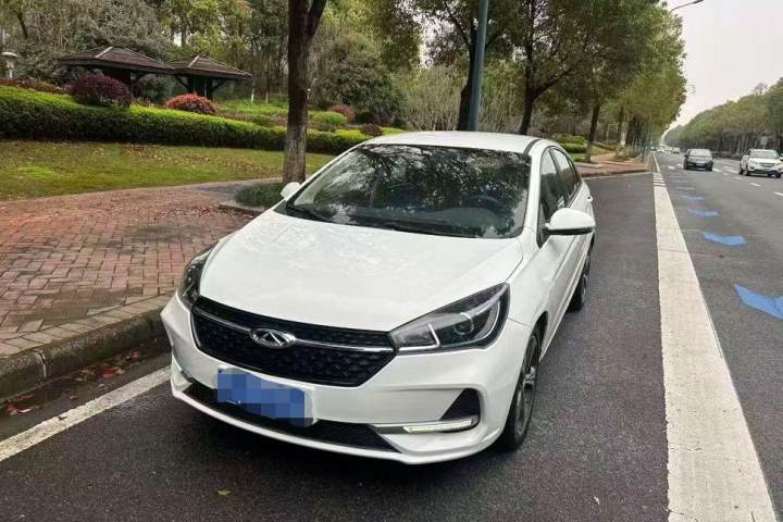 奇瑞 艾瑞泽5 1.5L CVT运动版