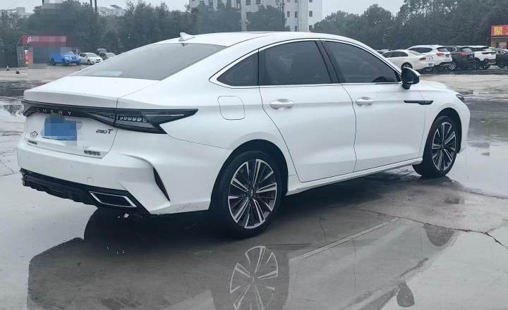 奇瑞 艾瑞泽8 2022款 1.6T DCT优
