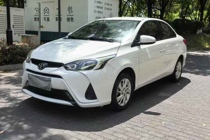 丰田 YARiS L 致享 1.5G CVT炫动天窗版