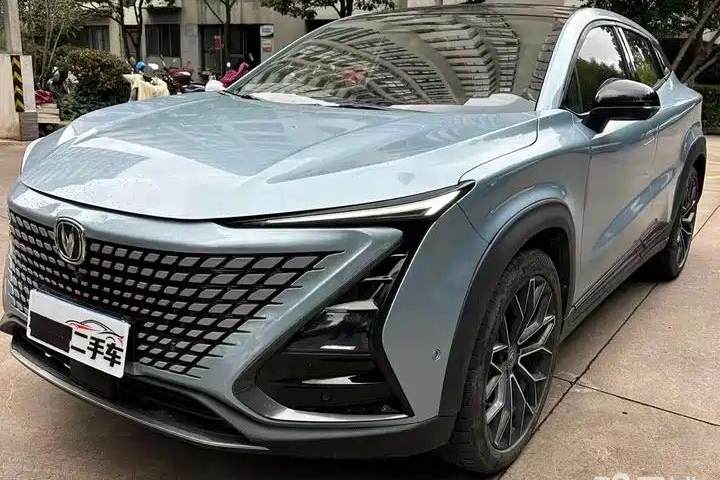 长安 UNI-T 1.5T 卓越型