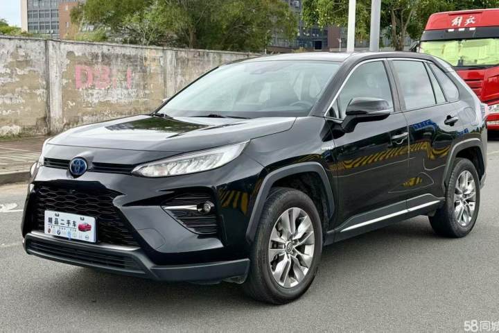 丰田 威兰达 双擎 2.5L E-CVT两驱豪华PLUS版