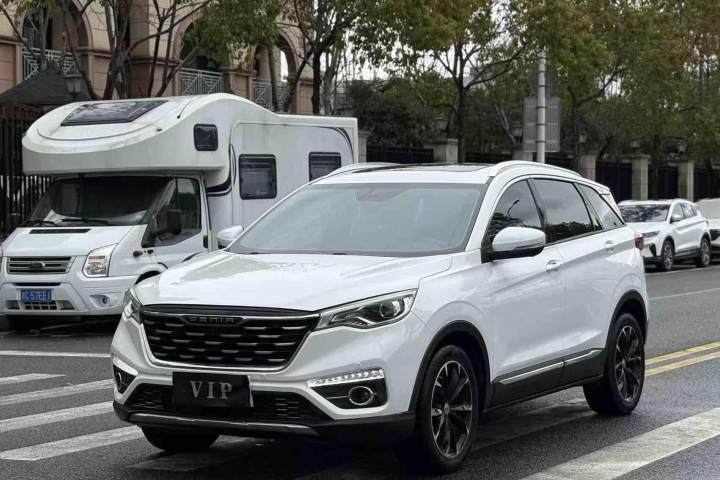 一汽 森雅R9 1.2T 手动旗舰智享型