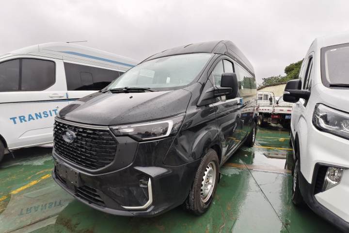 福特 全顺 2024款 商务营运改装车 2.0T 自动商务旗舰版 69座