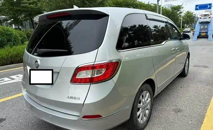 别克 GL8 2011款 3.0L GT豪华商务豪雅版