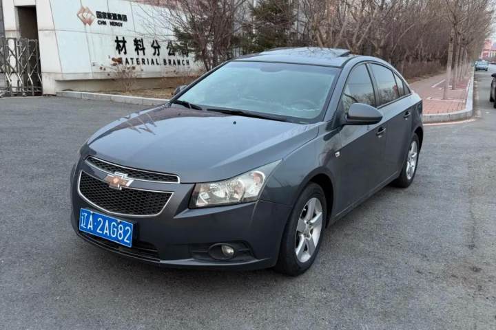 雪佛兰 科鲁兹 1.8L SE AT
