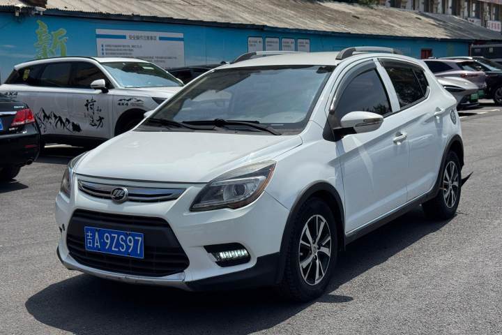 力帆汽车 力帆X50 1.5L CVT精英型