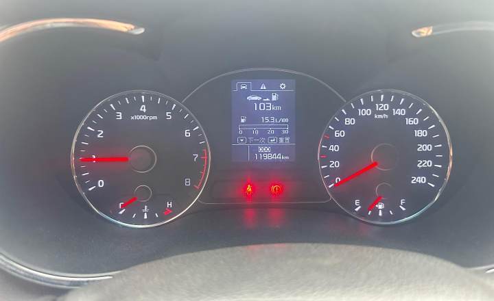 起亚 K3 2013款 1.6L 手动GLS