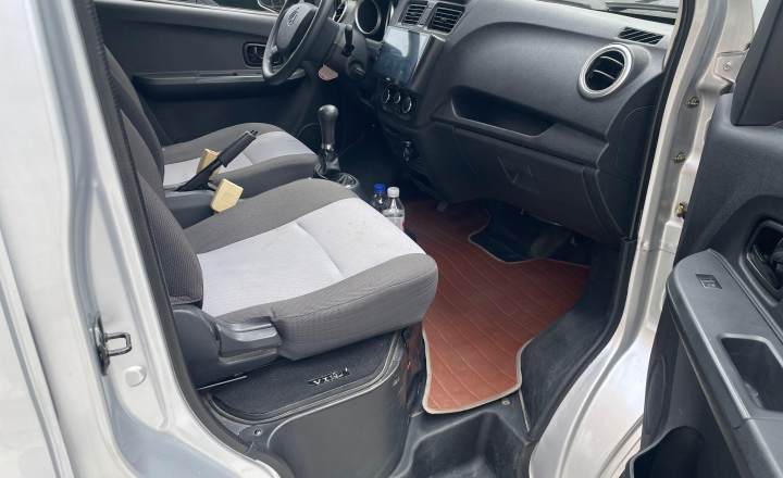 长安凯程 长安睿行M60 2023款 1.5L GDI精英型客车6/7座