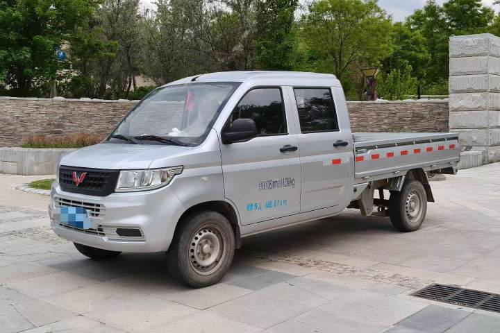 五菱汽车 五菱荣光新卡 1.5L双排国VI L3C