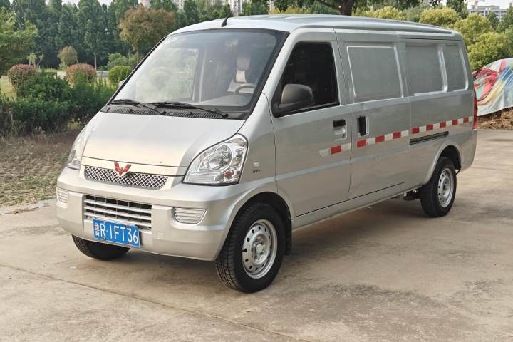 五菱汽车 五菱荣光 1.5L加长标准型空调版L3C