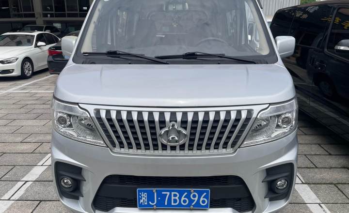 长安凯程 长安睿行M60 2023款 1.5L GDI精英型客车6/7座