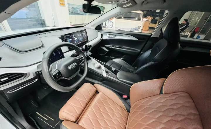 吉利几何 A 2021款 Pro 畅享高维续航版 430KM A430畅行版