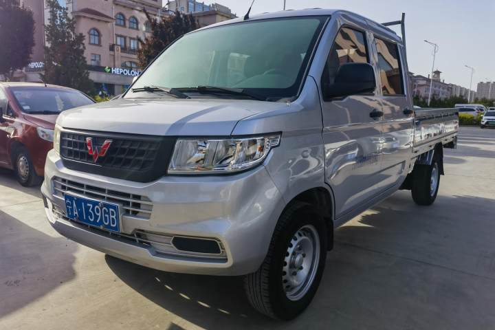 五菱汽车 五菱荣光新卡 1.5L双排国VI L3C