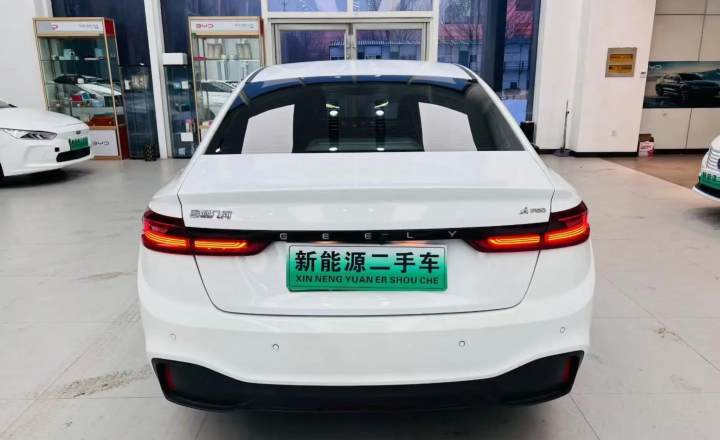 吉利几何 A 2021款 Pro 畅享高维续航版 430KM A430畅行版