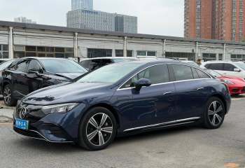 奔驰 EQE 2022款 350 豪华版
