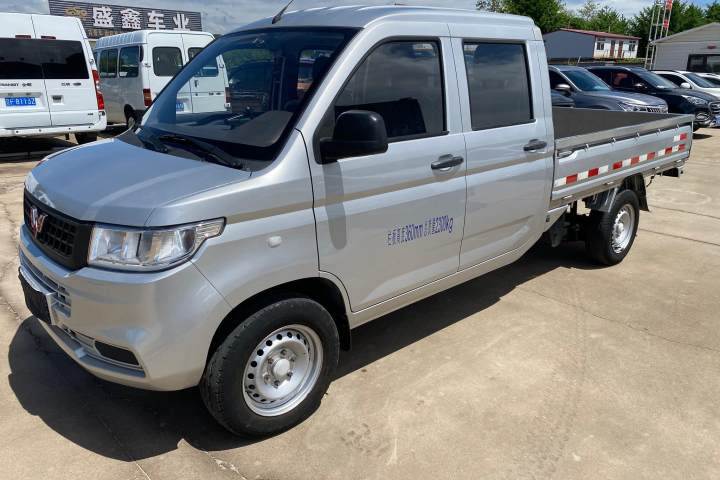 五菱汽车 五菱荣光新卡 1.5L双排国VI L3C