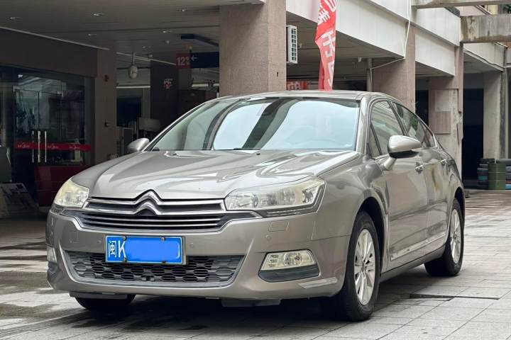 雪铁龙 C5 2.0L 自动尊享型