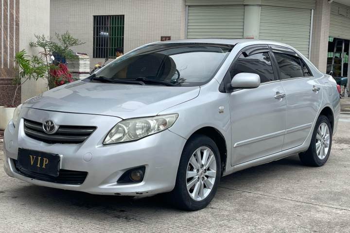 丰田 卡罗拉 1.8L 自动GL-i天窗特别版