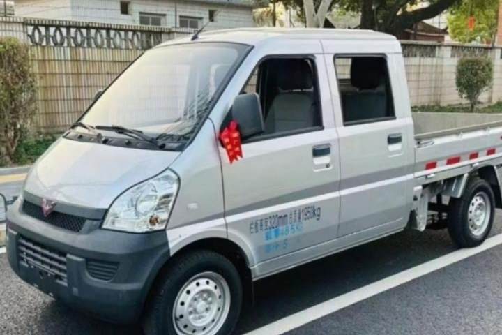 五菱汽车 五菱荣光小卡 1.5L双排基本型L3C