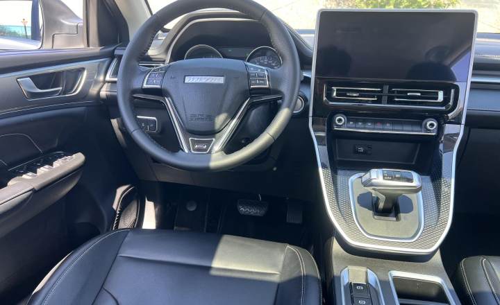 哈弗 M6 2023款 PLUS 1.5T DCT豪华智联型