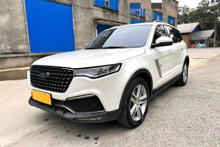 众泰 T800 2018款 2.0T 自动尊享智联型 7座