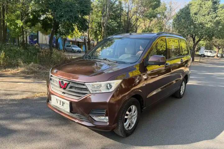 五菱汽车 五菱宏光 1.5L S标准型LAR