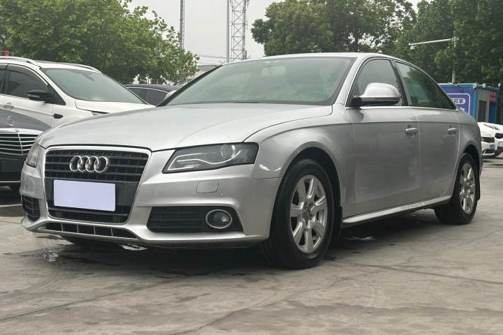 奥迪 A4L 2012款 2.0 TFSI 自动标准型