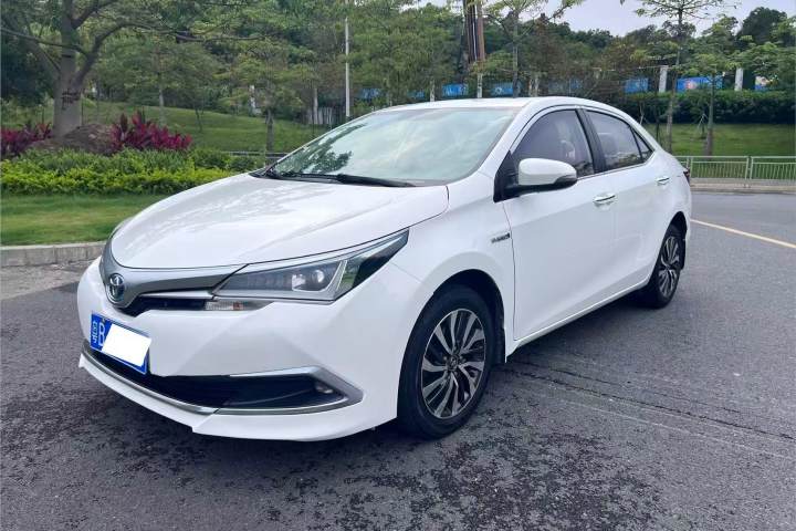 丰田 卡罗拉 改款双擎 1.8L E-CVT精英版