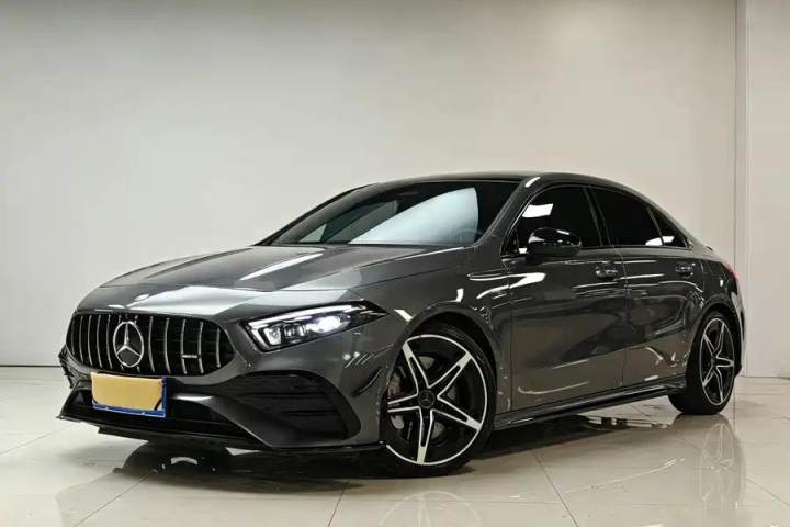 奔驰 A级AMG 2025款 AMG A 35 L 4MATIC