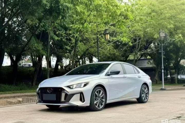 广汽传祺 影豹 270T DCT 影豹S版