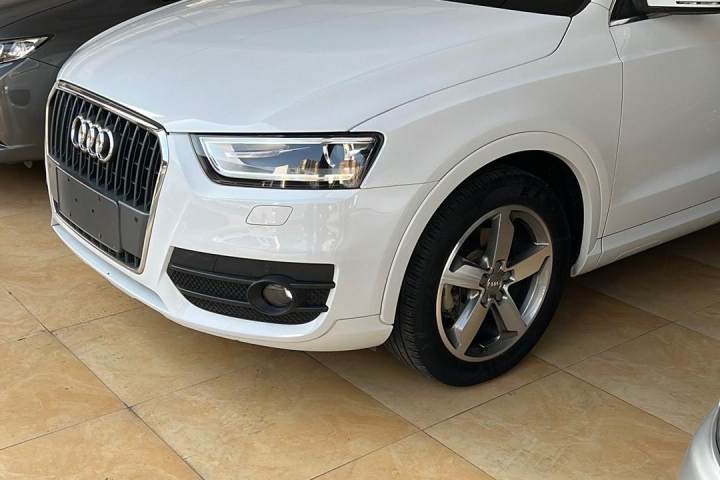 奥迪 Q3 2016款 35 TFSI 典藏版 智领型