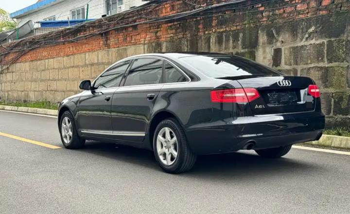 奥迪 A6L 2011款 2.8 FSI 舒适型