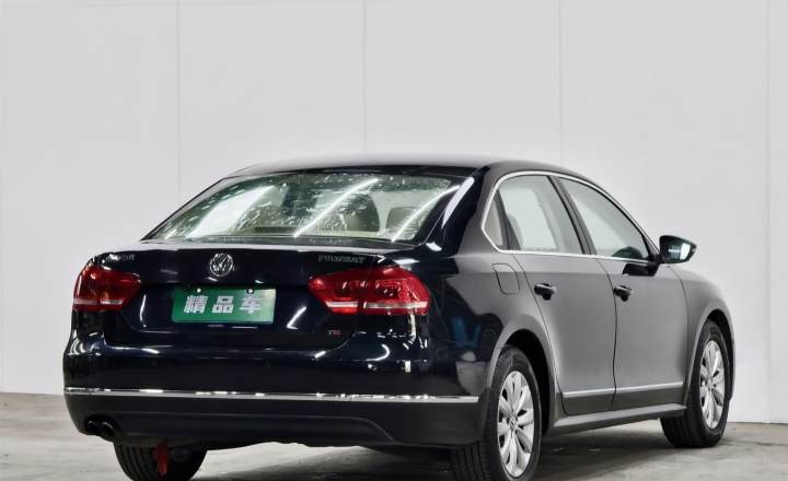 大众 帕萨特 2013款 1.8TSI DSG尊荣版