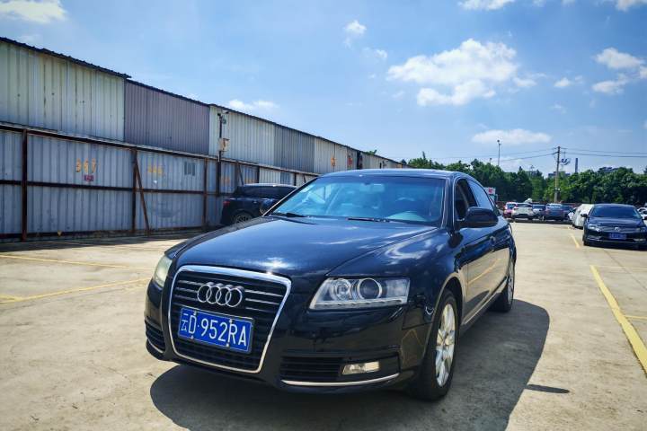 奥迪 A6L 2.8 FSI 舒适娱乐型