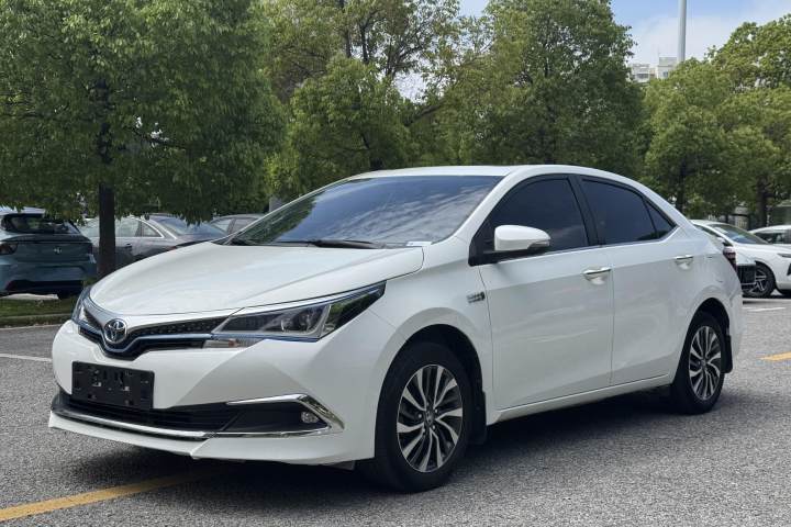 丰田 卡罗拉双擎E+ 2020款 1.8L ECVT舒适版