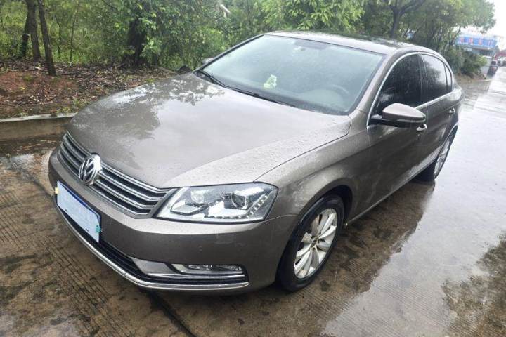 大众 迈腾 2.0TSI 尊贵型