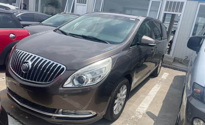 别克 GL8 2013款 3.0L XT豪华商务旗舰版