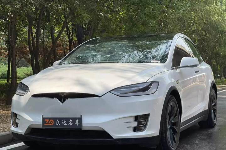 特斯拉 Model X 长续航版