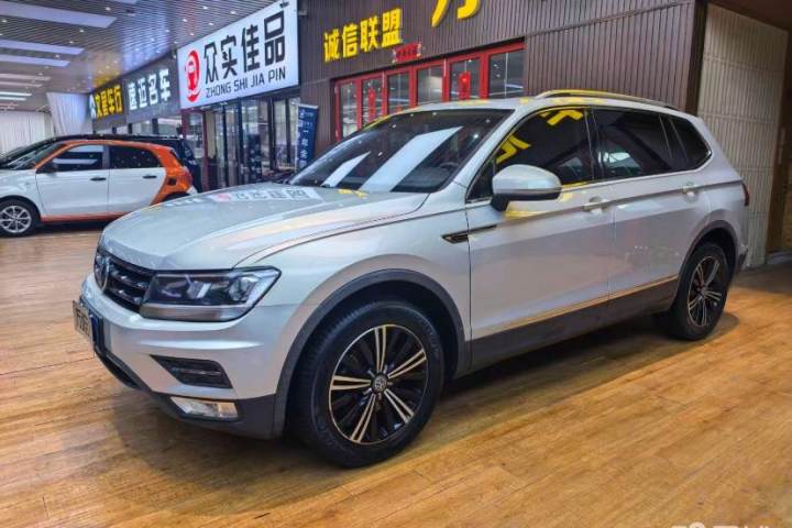 大众 途观L 2019款 330TSI 自动两驱全景舒适版 国VI